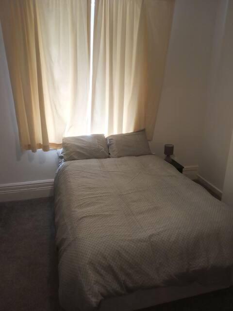 Ensuite Double-Bed Burnley Bagian luar foto